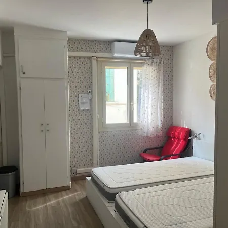 Climatisé Au 1er étage En Centre Appartamento *