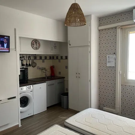 Апартаменты Climatise Au 1er Etage En Centre Амели-ле-Бен-Палальда