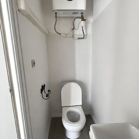 Climatisé Au 1er étage En Centre Appartamento *